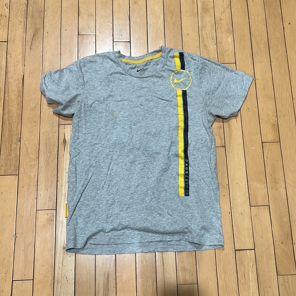 Nike - LIVESTRONG T Shirt
